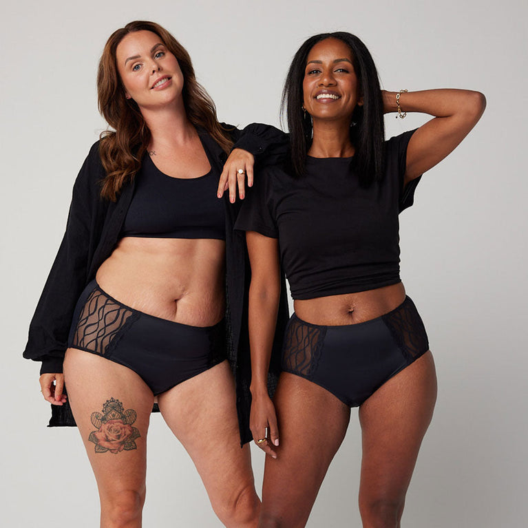 Silhouette Classic| Washable Underwear Light Incontinence: Two women in black underwear, showcasing washable, discreet, and protective panties designed for light incontinence with a stylish, classic cut.